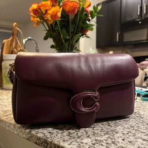 COACH PILLOW TABBY 26 DEEP BERRY